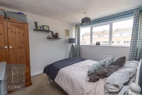 2 bedroom maisonette for sale, Templemere, Norwich