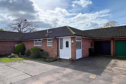 2 bedroom semi-detached bungalow for sale, Churchill Meadow, Ledbury