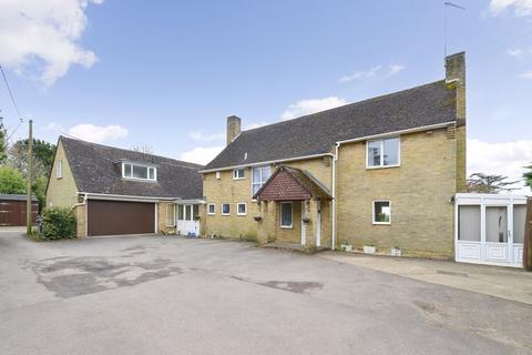 6 bedroom detached house for sale - Hall Place, Cranleigh