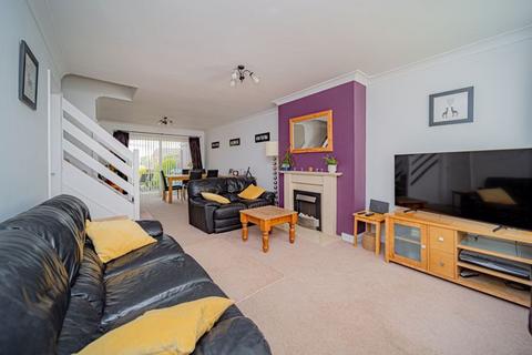 3 bedroom semi-detached house for sale, Highfield Close, Trowbridge BA14