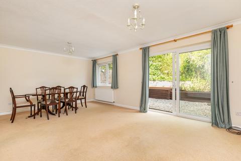 3 bedroom semi-detached house to rent, Shelley Close, Fulflood, Winchester