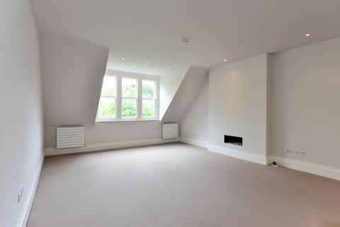 3 bedroom apartment to rent, Heath Drive, Hampstead, London NW3