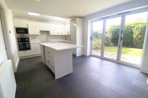 3 Becket Close, Sutton Coldfield, B74 4XP