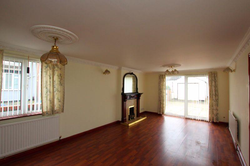 Living/dining room