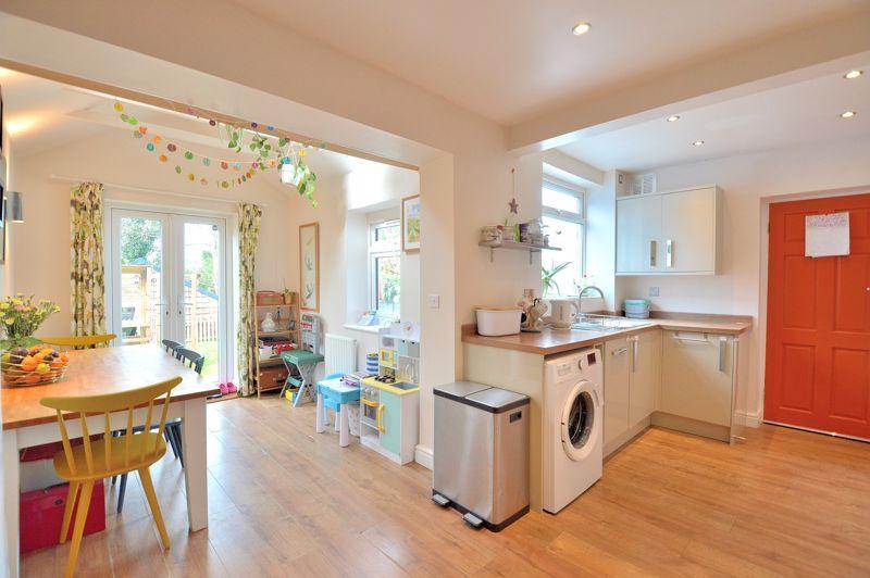 Dining kitchen 1