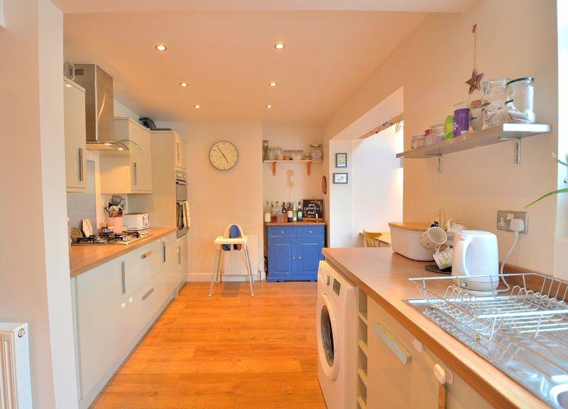 Dining kitchen 4
