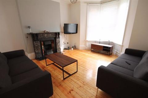 8 bedroom house to rent, Devonshire Place, Newcastle Upon Tyne NE2