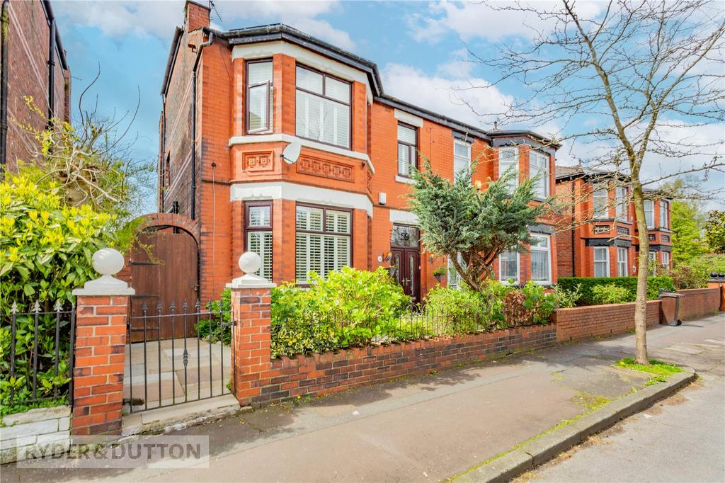 Worsley Avenue, Moston, Manchester, M40 4 bed semidetached house for