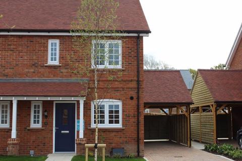 2 bedroom semi-detached house to rent, Brand New 2 Bed House with En-suite