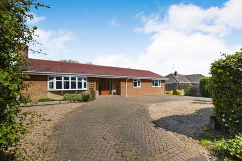3 bedroom detached bungalow for sale - Swallow Hill, Thurlby
