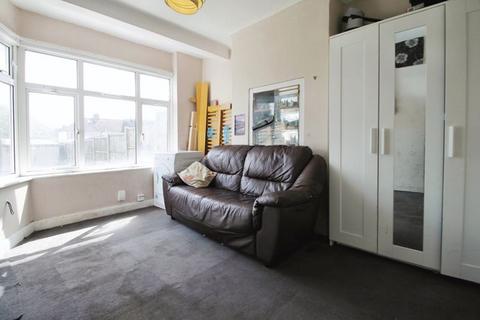 69 The Fairway, Northolt, UB5 4SN