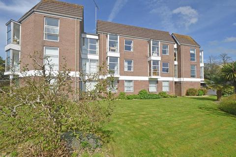8 Benson Gardens, Truro, TR1 1DR