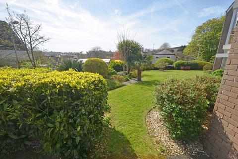 8 Benson Gardens, Truro, TR1 1DR