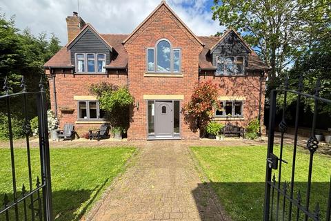 4 bedroom detached house for sale, Willowtree Court, Stroud Road, Gloucester