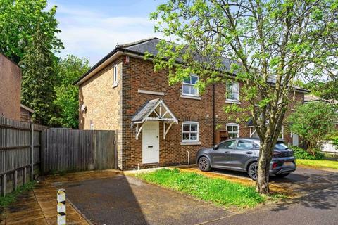 2 bedroom semi-detached house for sale, Lindsay Road, Worcester Park