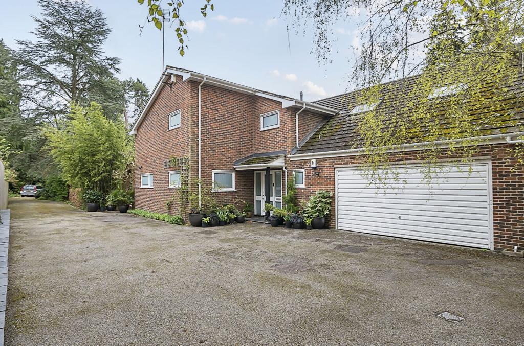 Garage &amp; Parking