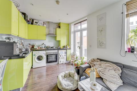 1 bedroom apartment for sale, Coleridge Road, Crouch End N8