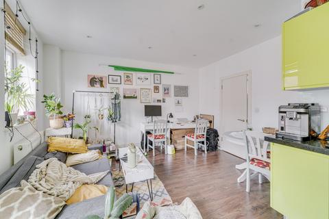 1 bedroom apartment for sale, Coleridge Road, Crouch End N8