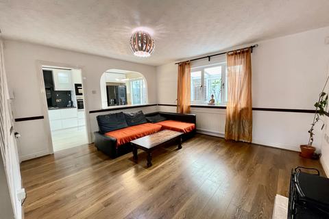 4 bedroom semi-detached house to rent, Redshaw Close, Fallowfield, M14
