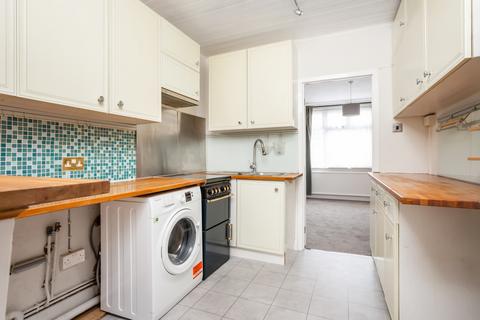 5 bedroom terraced house to rent, Edmonton, London, N9