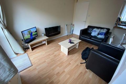 1 bedroom terraced house to rent, Oaktree Crescent, Bristol