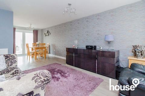 3 bedroom semi-detached house for sale, Lavender Avenue, Sheerness ME12