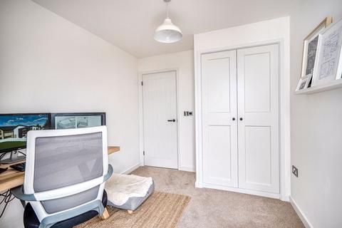 82 Hillside Road, Portishead, Bristol, BS20 8LJ