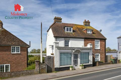 3 bedroom semi-detached house for sale, Winchelsea Road, Rye