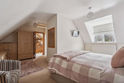 3 bedroom character property for sale, Elizabeth Road, High Wycombe HP14