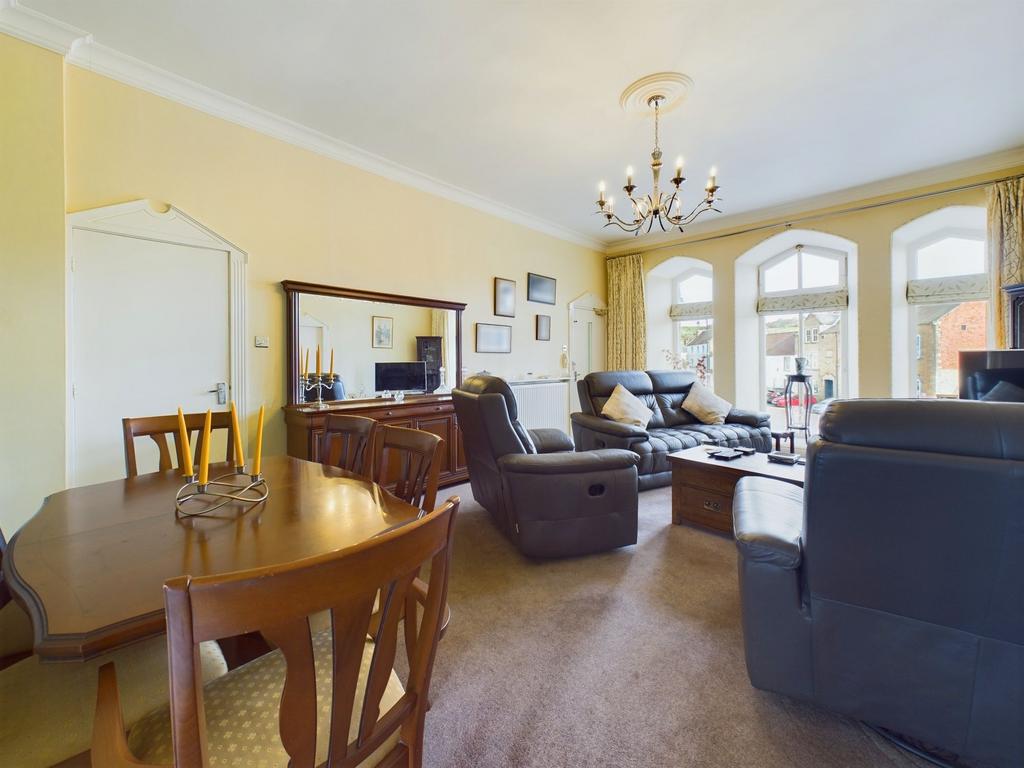 Living/ dining room
