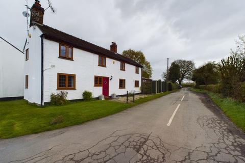 3 bedroom cottage for sale - Lower Road, Stafford ST20