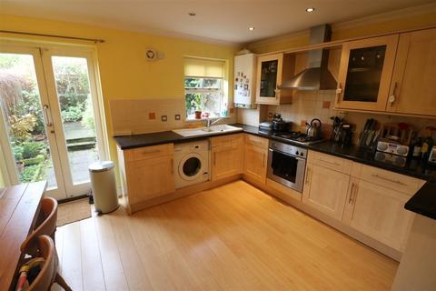 2 bedroom terraced house to rent, Jubilee Close, Shiptonthorpe