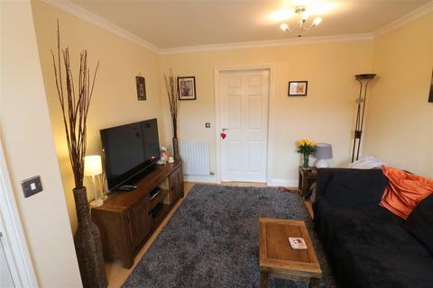 2 bedroom terraced house to rent, Jubilee Close, Shiptonthorpe