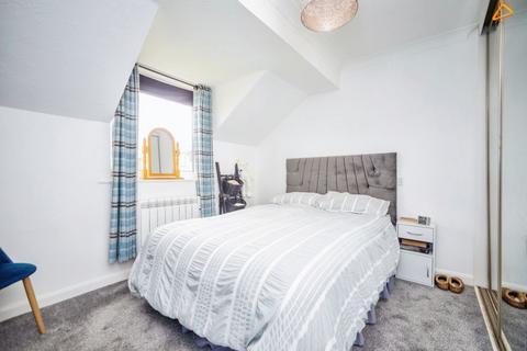 2 bedroom flat for sale, Flack Gardens, Rochester ME3