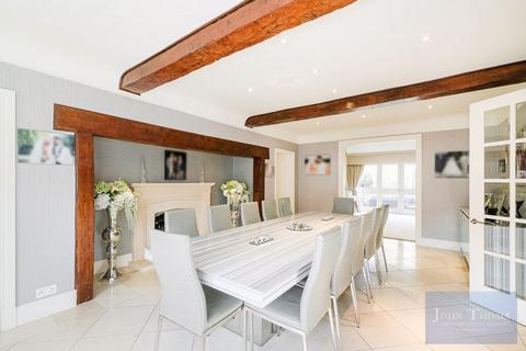 5 bedroom detached house for sale, Meadow Way, Chigwell IG7