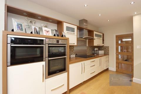 18 Bracken Drive, Chigwell, IG7 5RF