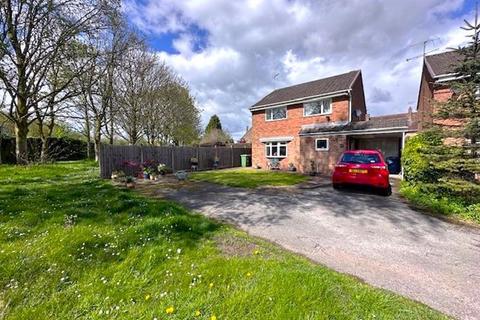 4 bedroom detached house for sale, The Pippins, Stafford ST17