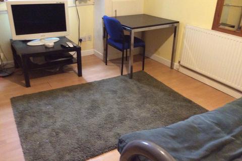 1 bedroom in a house share to rent, Harold Walk, LS6, Burley