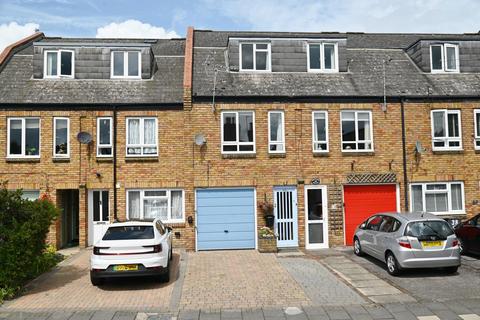 undefined, Colne Road, Twickenham TW2