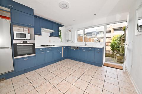 undefined, Colne Road, Twickenham TW2