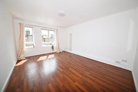 undefined, Colne Road, Twickenham TW2