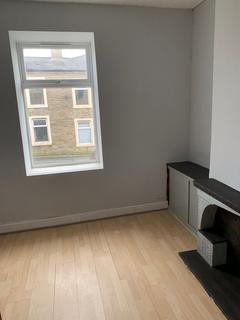 2 bedroom house to rent, RICHMOND HILL STREET , ,