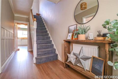 26 Hamble Lane, South Ockendon, RM15 5HJ