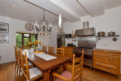 5 bedroom detached house for sale, London Road, Ditton, Aylesford, Kent