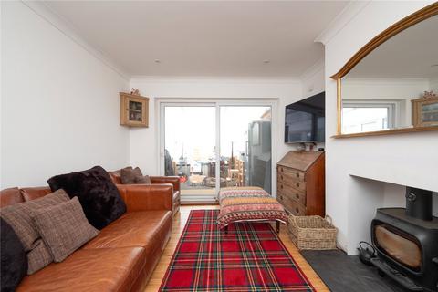 8a Hazel Road, Park Street, St Albans, AL2 2AJ