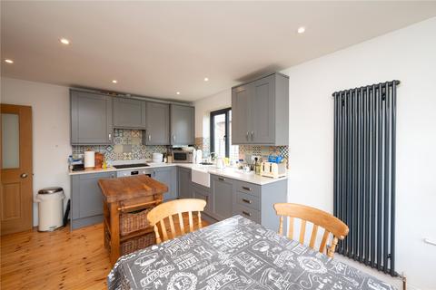 8a Hazel Road, Park Street, St Albans, AL2 2AJ