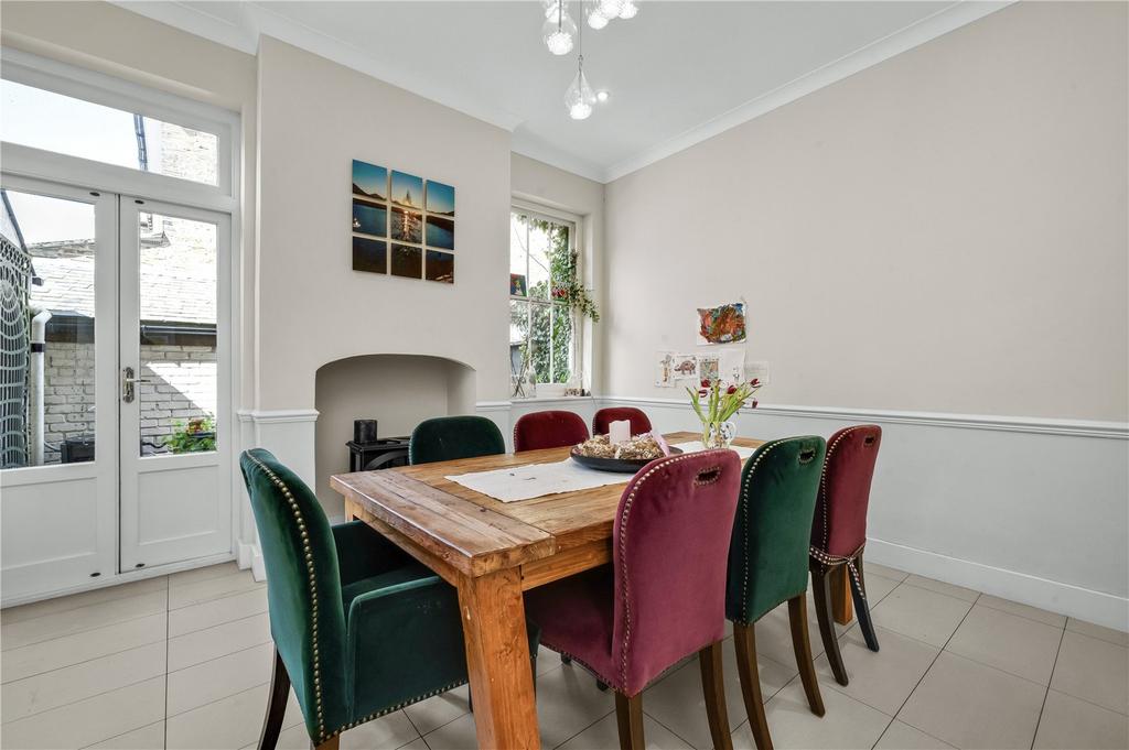 Breakfast Room