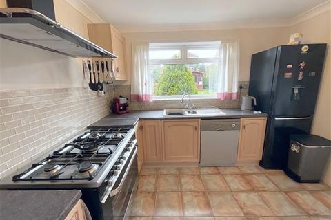 4 bedroom detached house for sale, Beckton Court, Waterthorpe, Sheffield, S20 7LZ