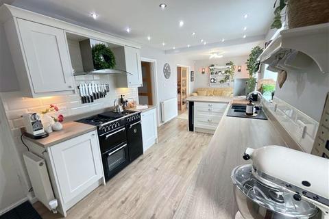 10 Batesquire, Sothall, Sheffield, S20 2GS