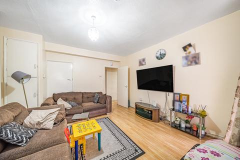 2 bedroom apartment for sale, Haymerle Road, Peckham, London